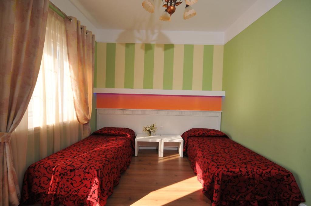 Hotel Vila Kerciku Тирана Стая снимка